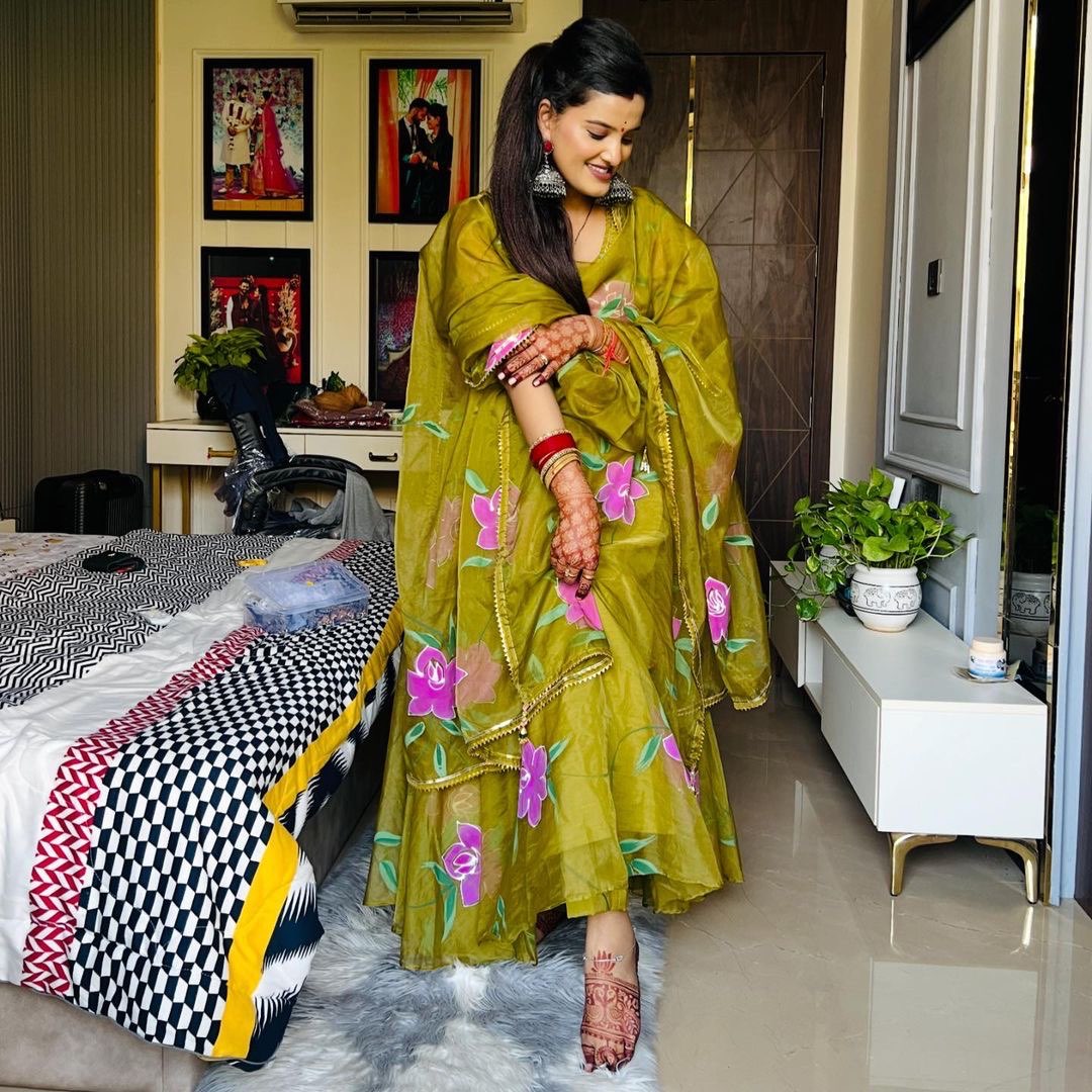 Sakhi Fashions Sand Yellow Handpainted Organza Suit