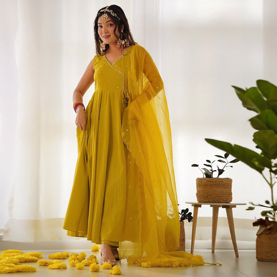 HEENA SUIT SET