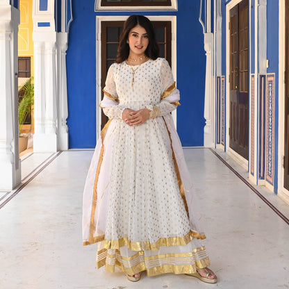 QAINAAT SUIT SET