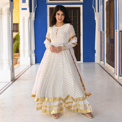 QAINAAT SUIT SET