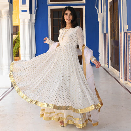 QAINAAT SUIT SET
