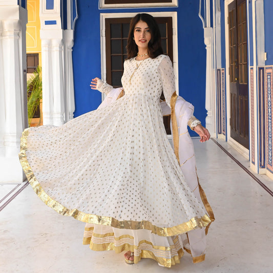 QAINAAT SUIT SET