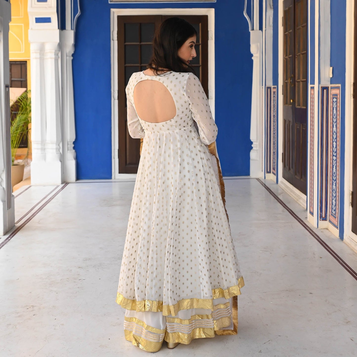 QAINAAT SUIT SET