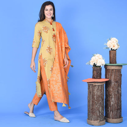 Sakhi Fashions Vivid Orange Kurta Set (set of 3)