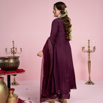 KISHORI SUIT SET
