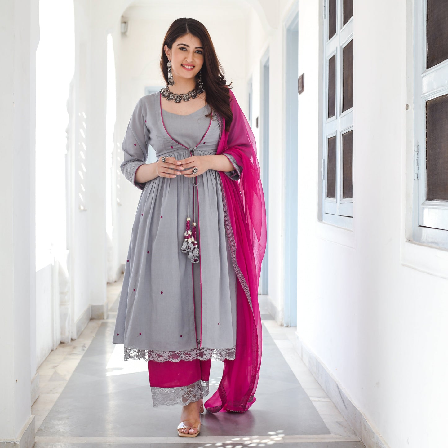 RUHI SUIT SET