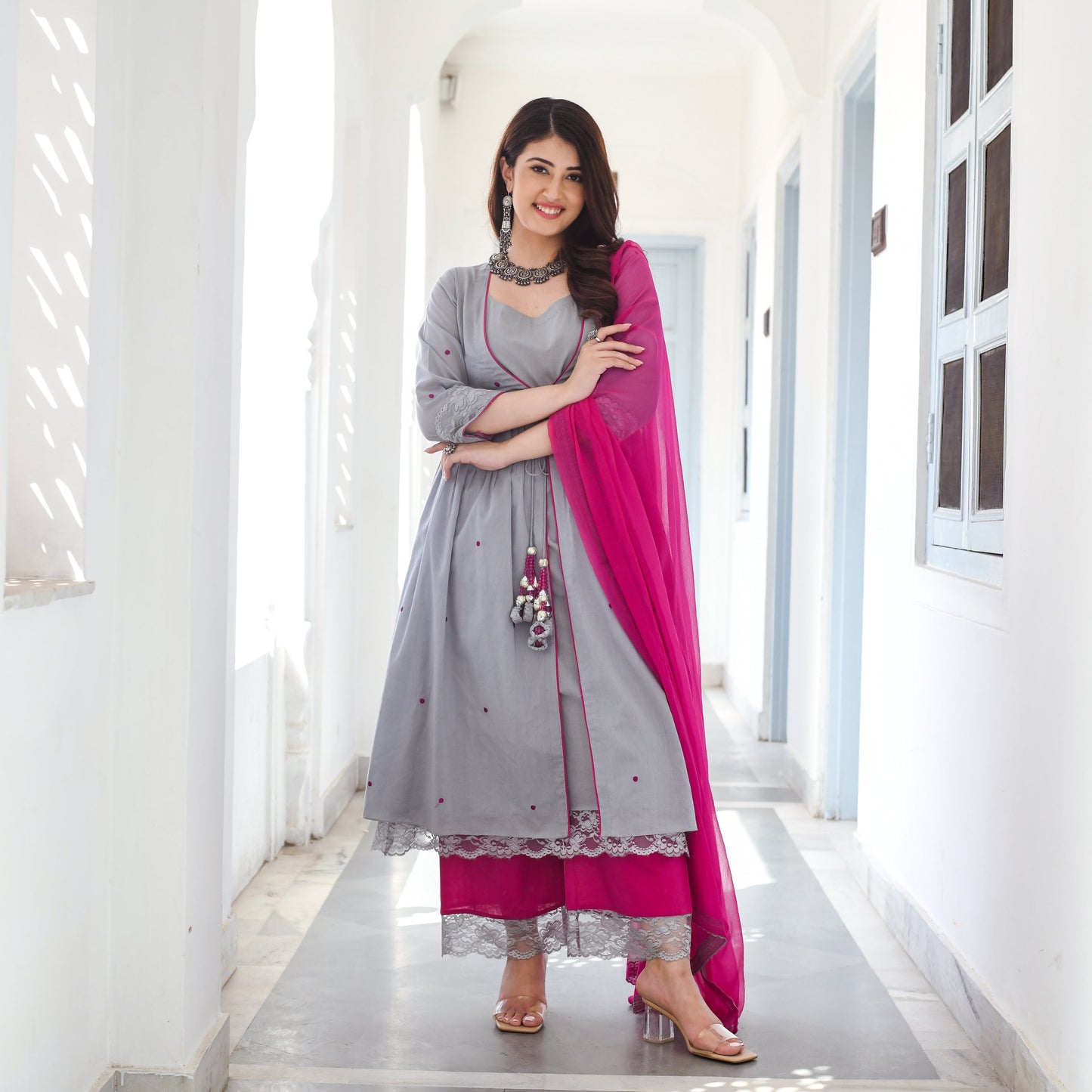 RUHI SUIT SET