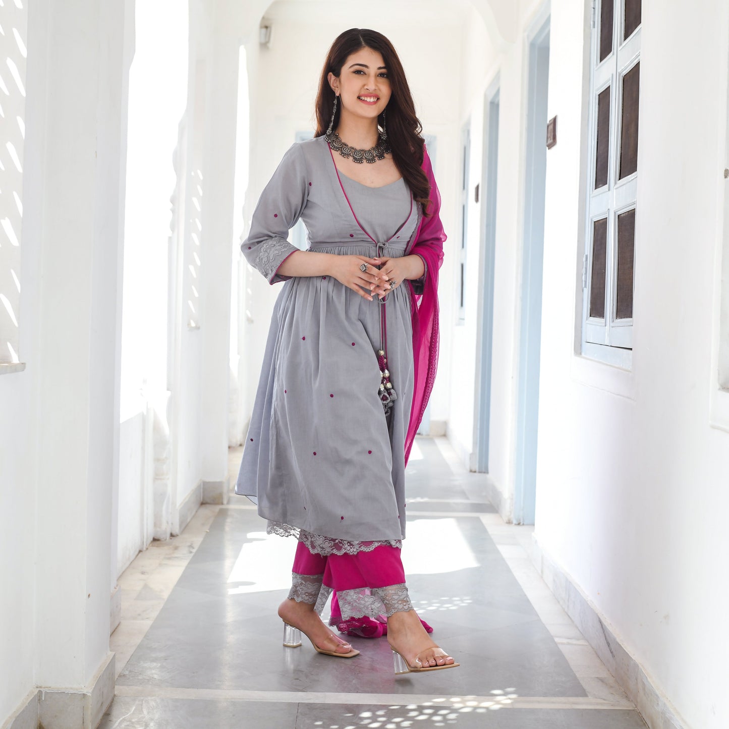 RUHI SUIT SET