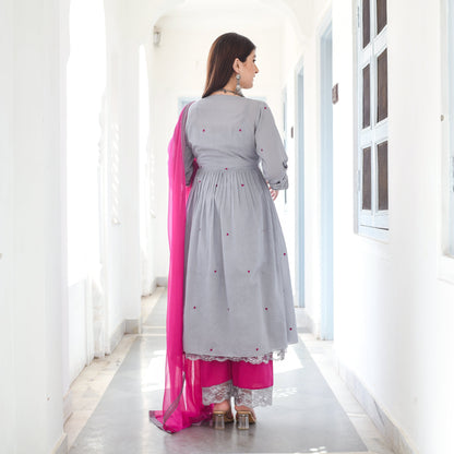 RUHI SUIT SET