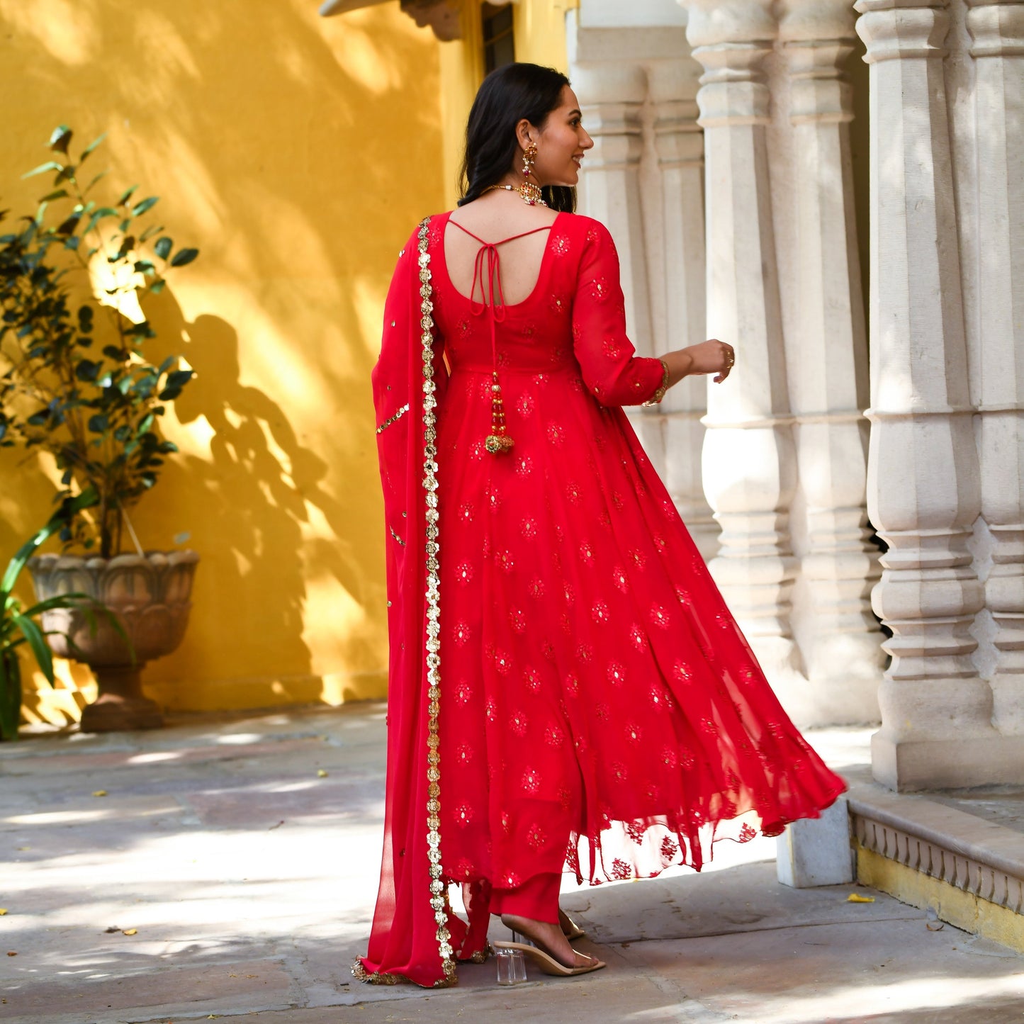 MEGHNA SUIT SET