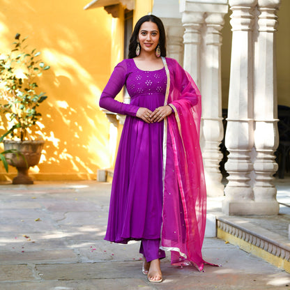 ANUSHKA SUIT SET