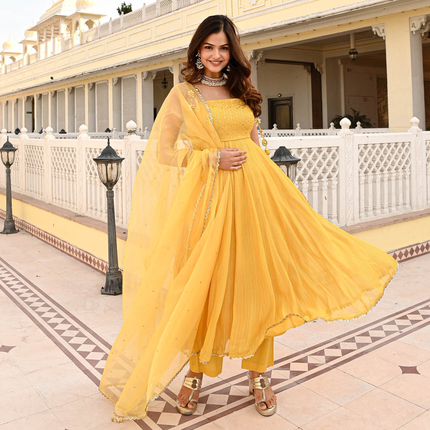 PHILLAURI SUIT SET