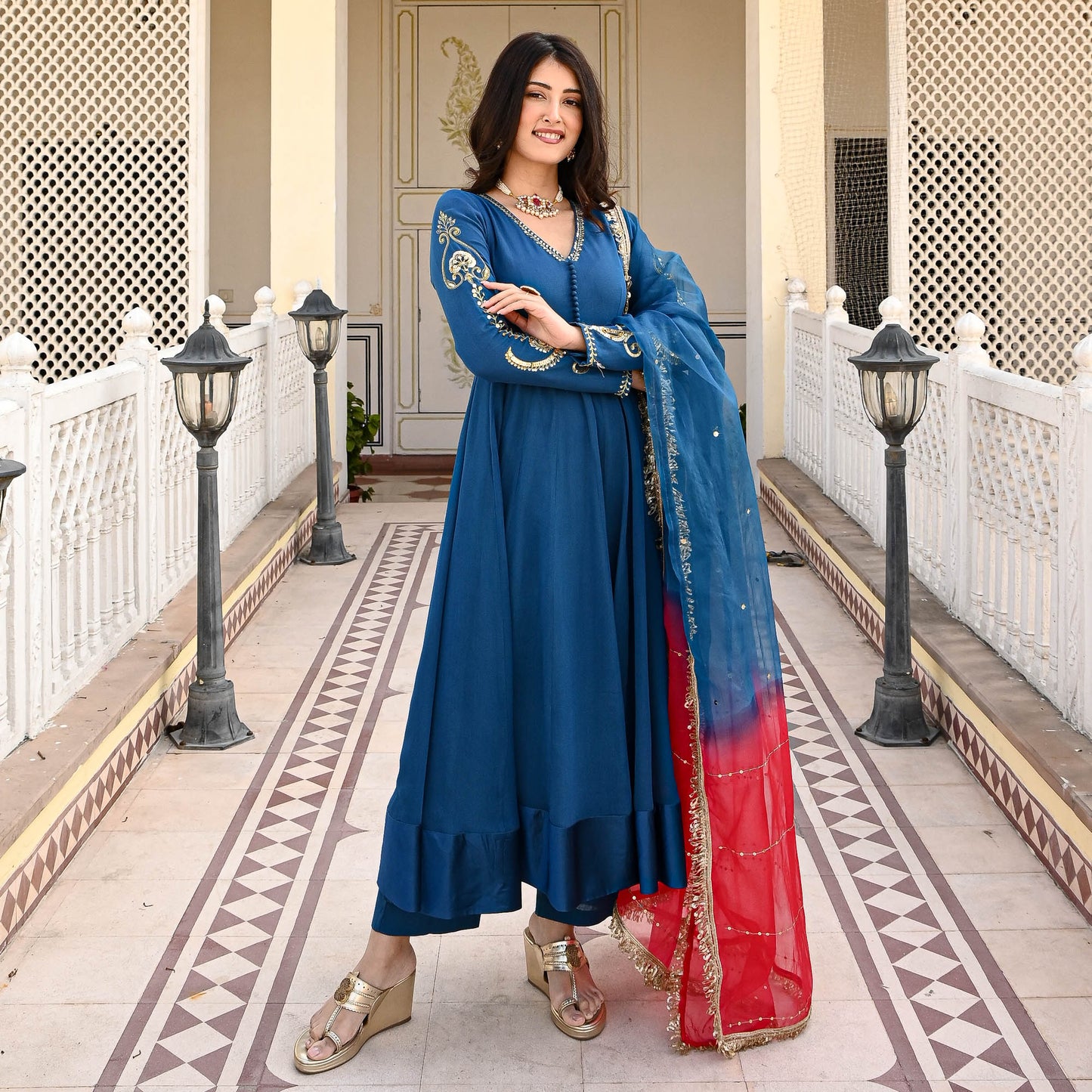 PARNIKA SUIT SET