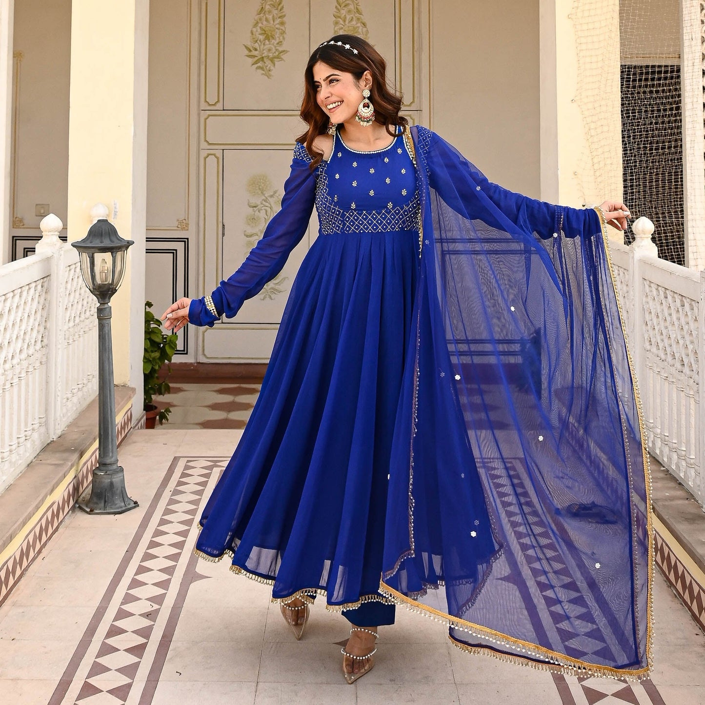 NAVYA SUIT SET