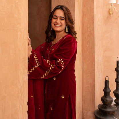 JODHA SUIT SET