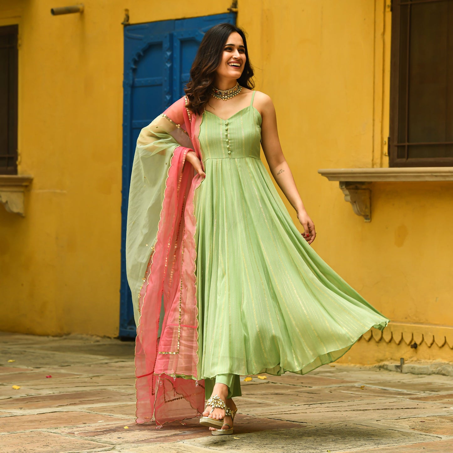 NETRA SUIT SET