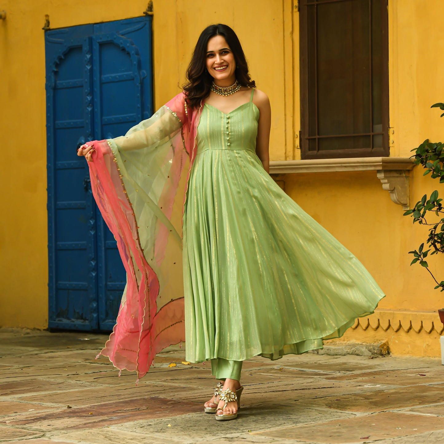 NETRA SUIT SET