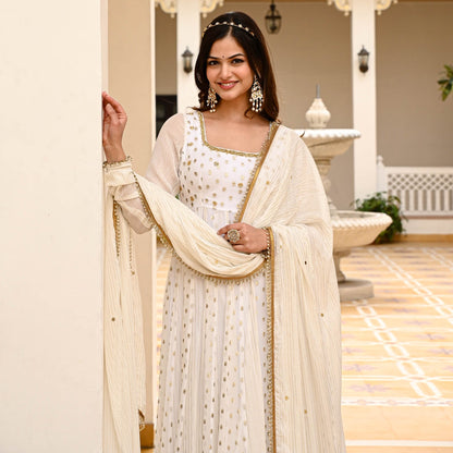 CHANDANI SUIT SET