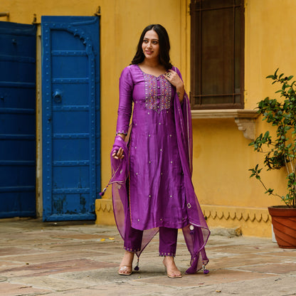 PARIDHI SUIT SET