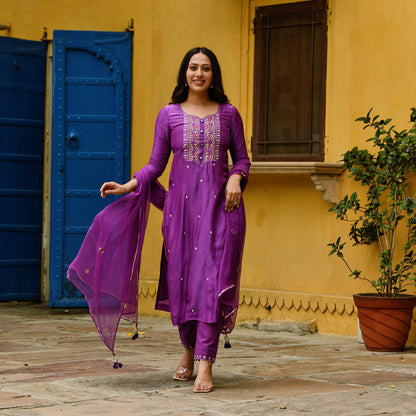 PARIDHI SUIT SET