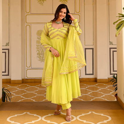 JEEVIKA SUIT SET