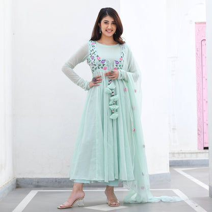 DEVAKI SUIT SET