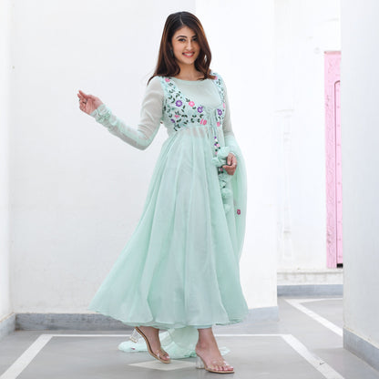 DEVAKI SUIT SET