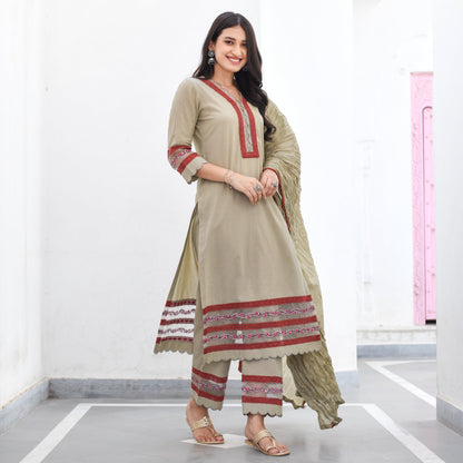ANUKA SUIT SET