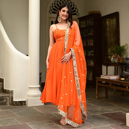 DEVI SUIT SET