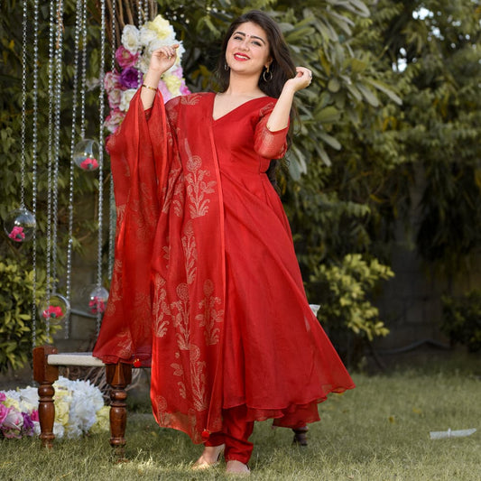 Doriya Suit Set