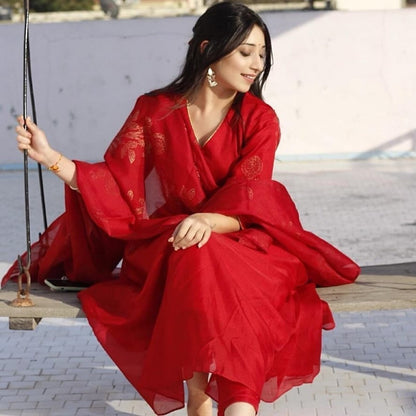 Doriya Suit Set