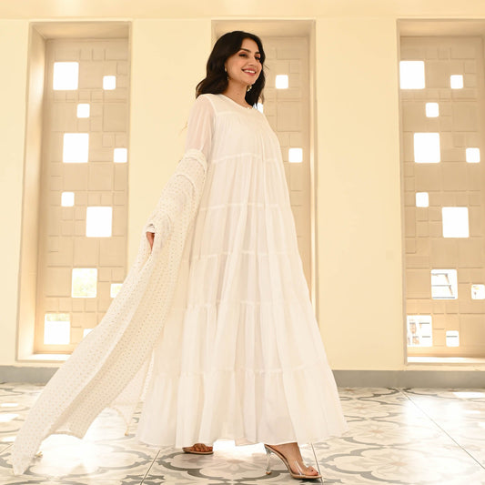 Sakhi Fashions White Mulmul Dress With Dupatta