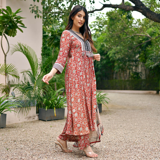 Sakhi Fashions Floral Natural Dye Suit Set