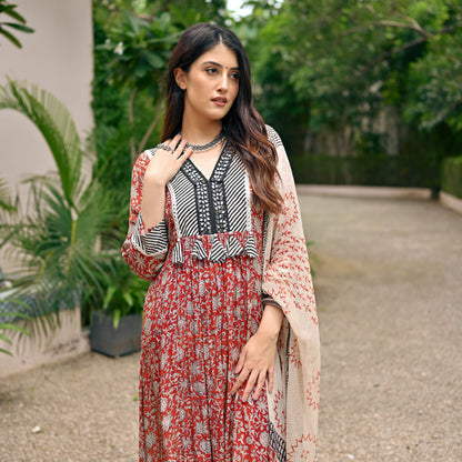 Sakhi Fashions Floral Natural Dye Suit Set