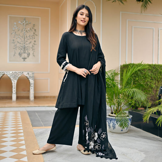 Sakhi Fashions Black Noir Suit & Embroidered Dupatta
