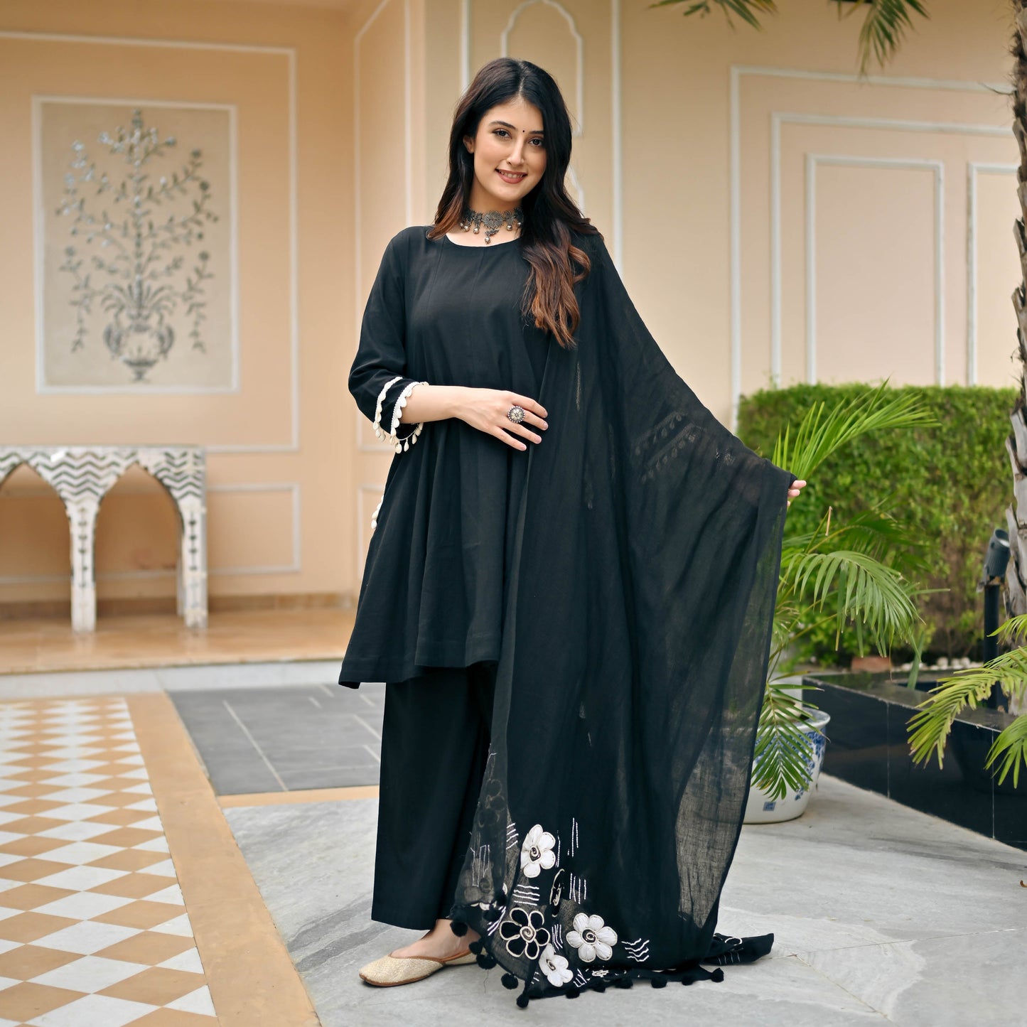 Sakhi Fashions Black Noir Suit & Embroidered Dupatta