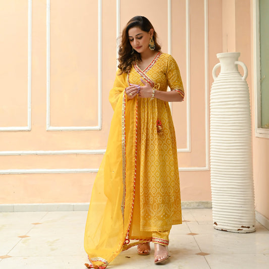 Sakhi Fashions Shaded Yellow Bandhej Print Suit