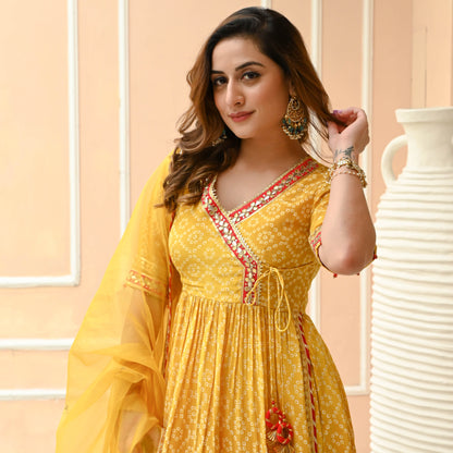 Sakhi Fashions Shaded Yellow Bandhej Print Suit
