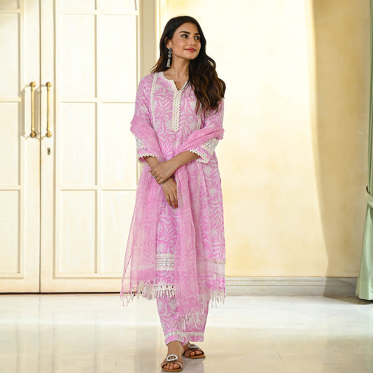 Sakhi Fashions Baby Pink Handblock Printed Suit Set