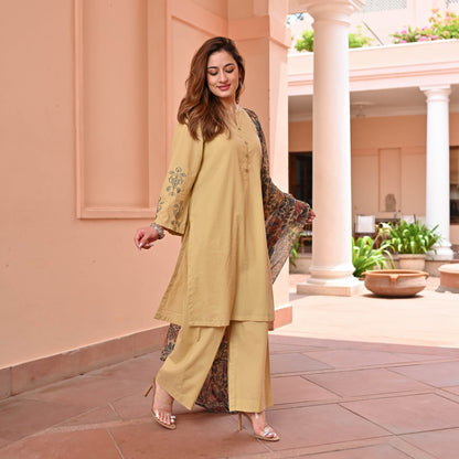 Cream Suit With Printed Dupatta
