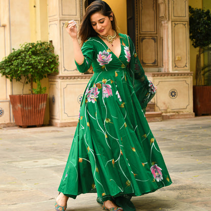 Sakhi Fashions Bright Green Handpainted Suit Set
