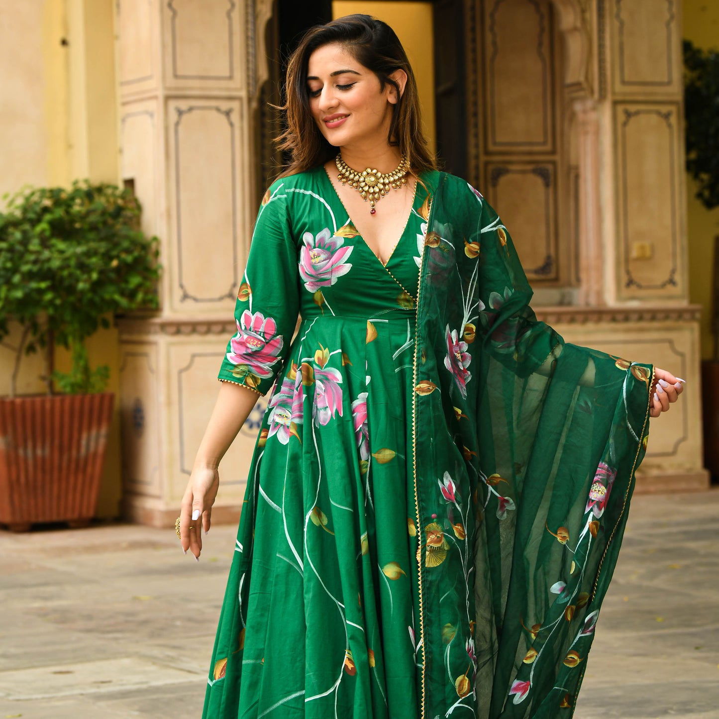 Sakhi Fashions Bright Green Handpainted Suit Set